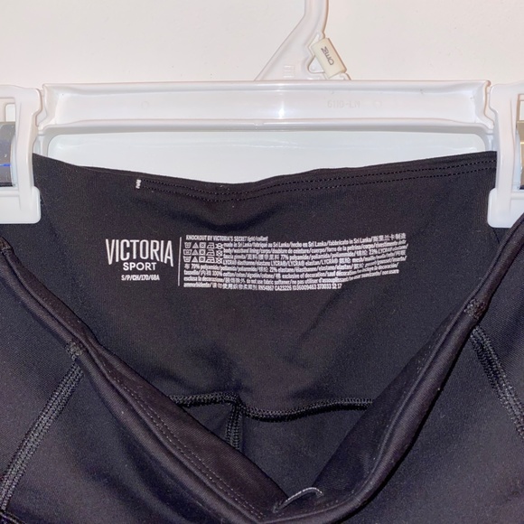 Victoria's Secret Victoria Sport Knockout Mesh Criss-Cross Legging - Picture 3 of 5